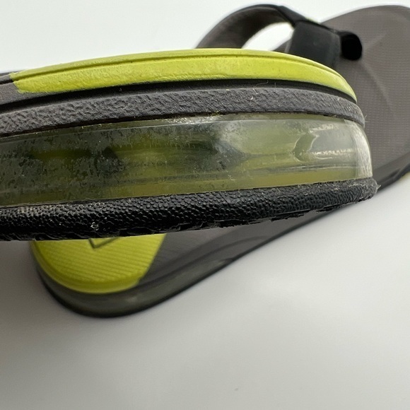 REEF Sandals - size Medium 5/6 - Picture 8 of 13